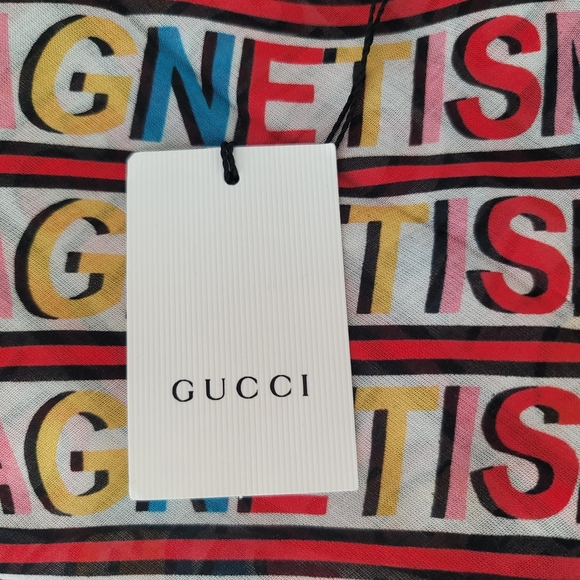 (NWT) Authentic Gucci Magnetismo scarf 55×55 inch in a modal/silk blend - Picture 10 of 11